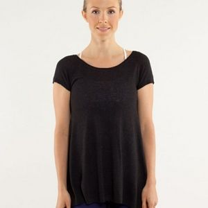Lululemon women's be me heathred black short sleeve  tee top size 8
